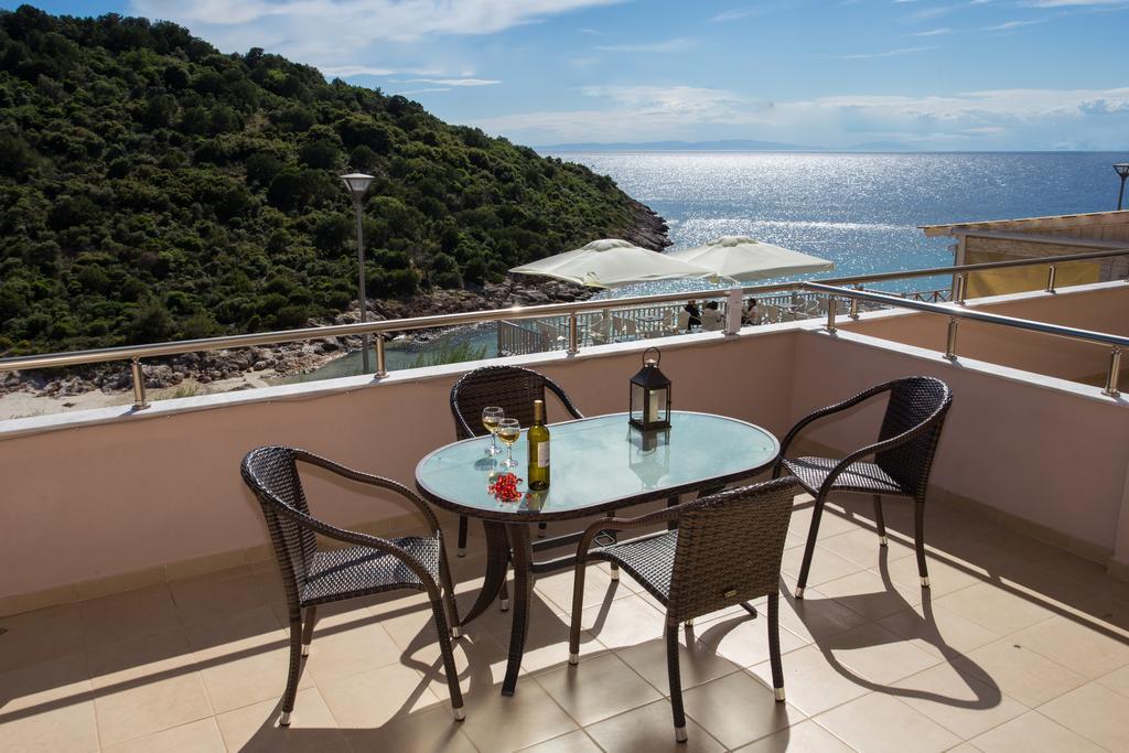 Al Mare Villas Skála Marión Exteriör bild